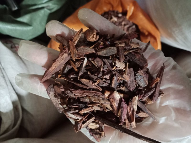 降香降香各种中药材批发质量保证产地直销