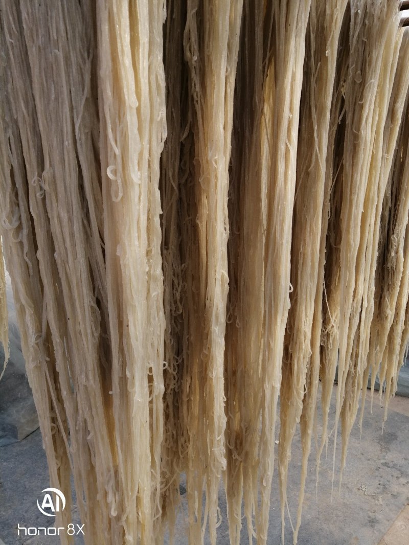 纯手工红薯粉条，欢迎选购，保质保量
