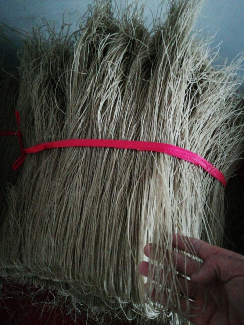 自家种植西瓜红，烟薯25红薯，纯手工制作粉丝，一点不掺假