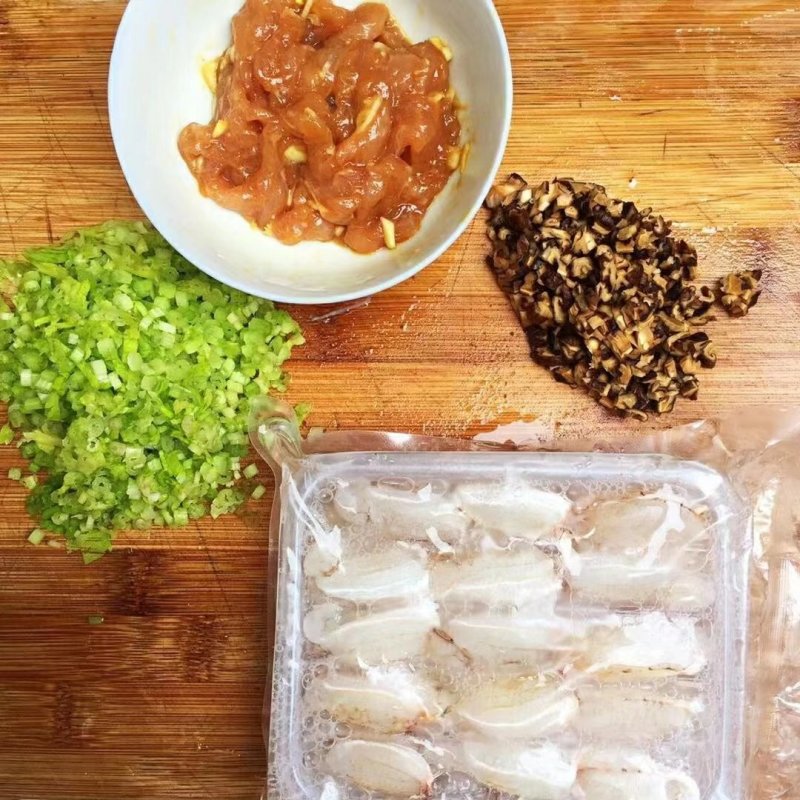 蟹脚肉（中）