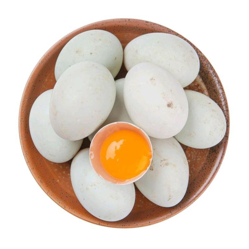 出售新鲜土鸭蛋6.8-7.3个有一斤