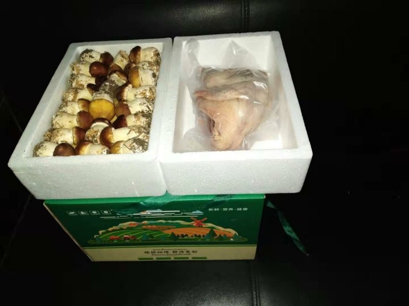 礼盒，新鲜食用菌活杀土鸡礼盒，，松茸，赤松茸，