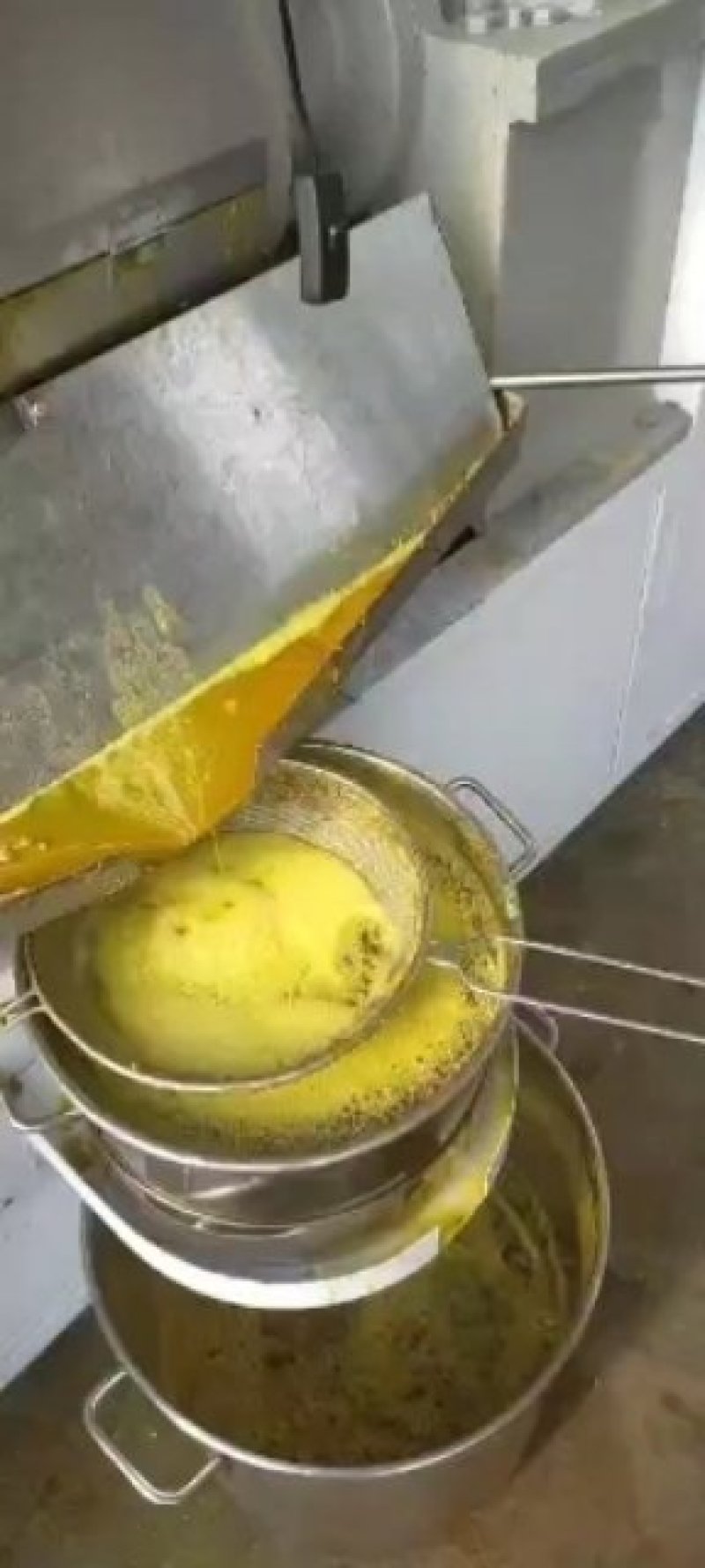 科学熟榨豆油，脱水脱腥，可直接食用，无勾兑添加信用第一