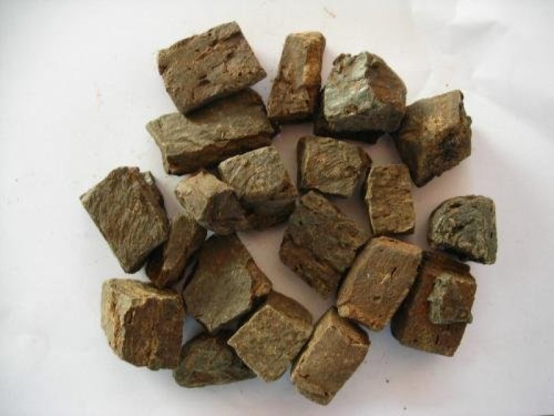 儿茶，常年批发供应进口货，量大从优量大从优