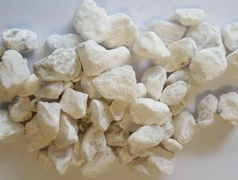 常年批发代购寒水石量大从优可以打粉