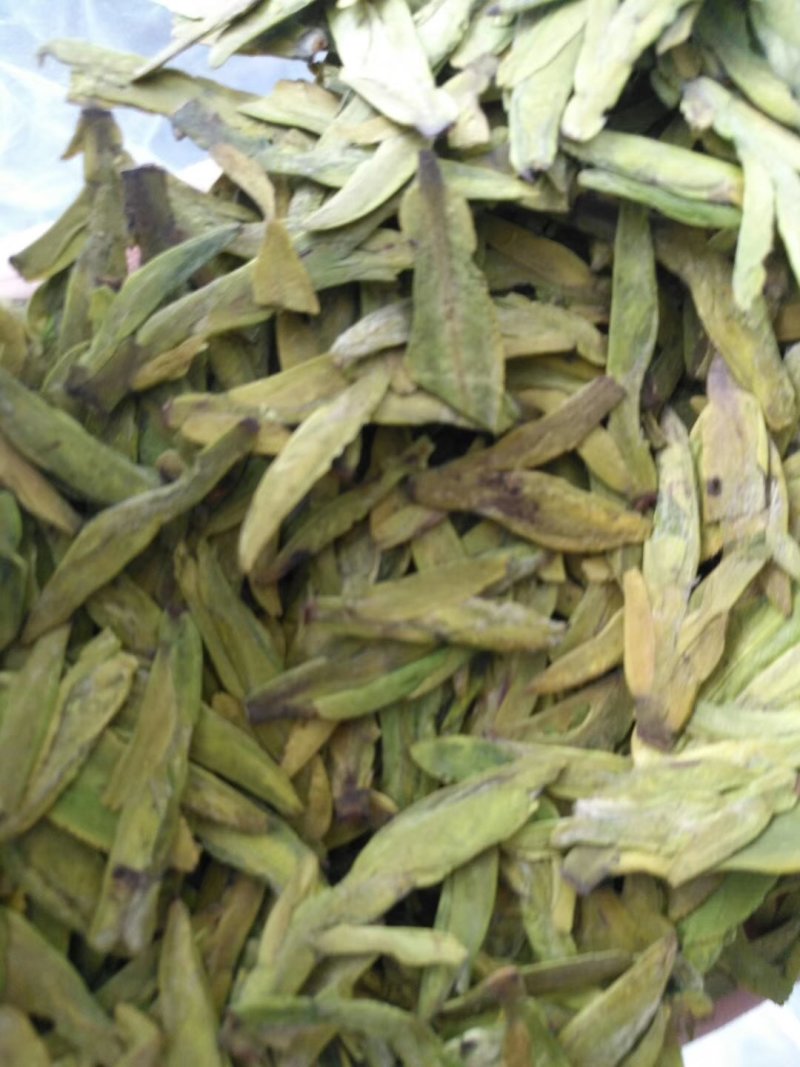 代销各种龙井茶，厂家直接发货，保证出厂价销售，诚信为本。