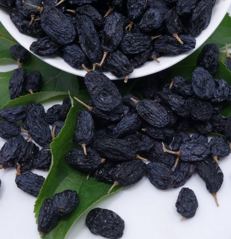 新疆吐鲁番特色大粒子黑加仑葡萄干