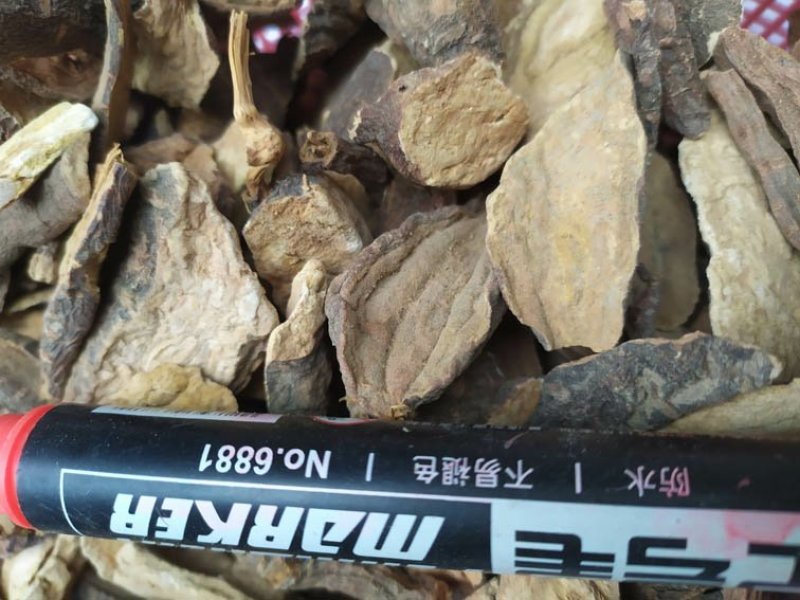 四川大山纯野生生何首乌片，菊花心，药性足手切片主产地直供