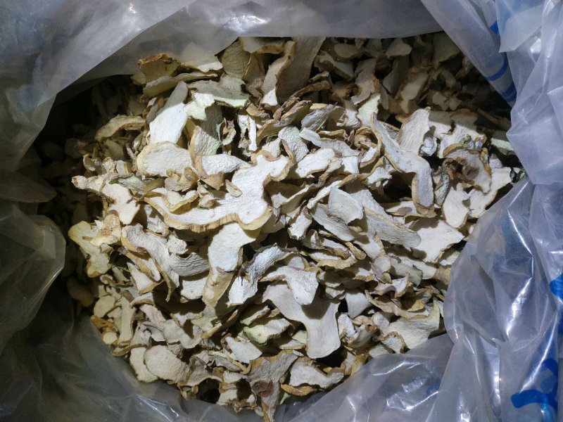 优质手工多花姜形甜黄精片无硫烘干货。符合药典标准（老虎）