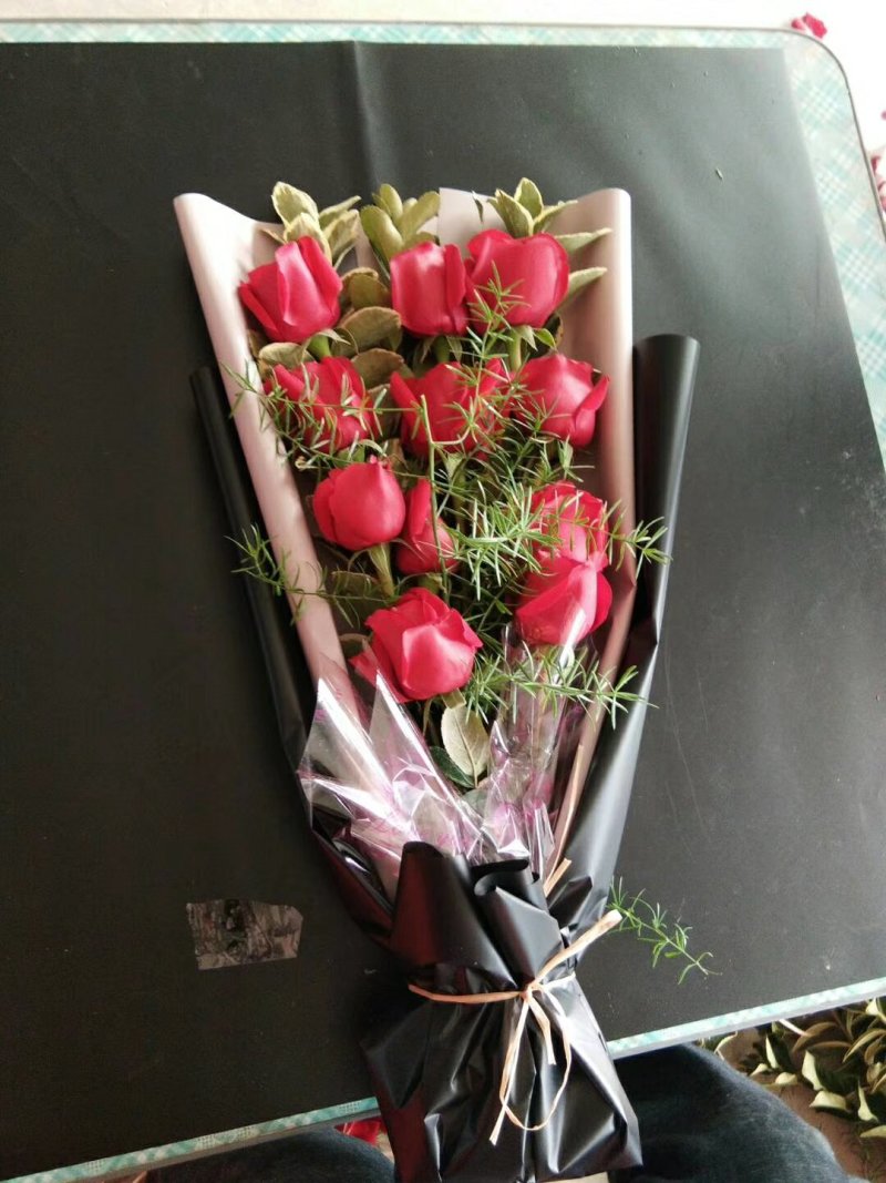 玫瑰鲜花精品礼品盒生日教师老婆毕业庆爱人朋友同学闺蜜祝福