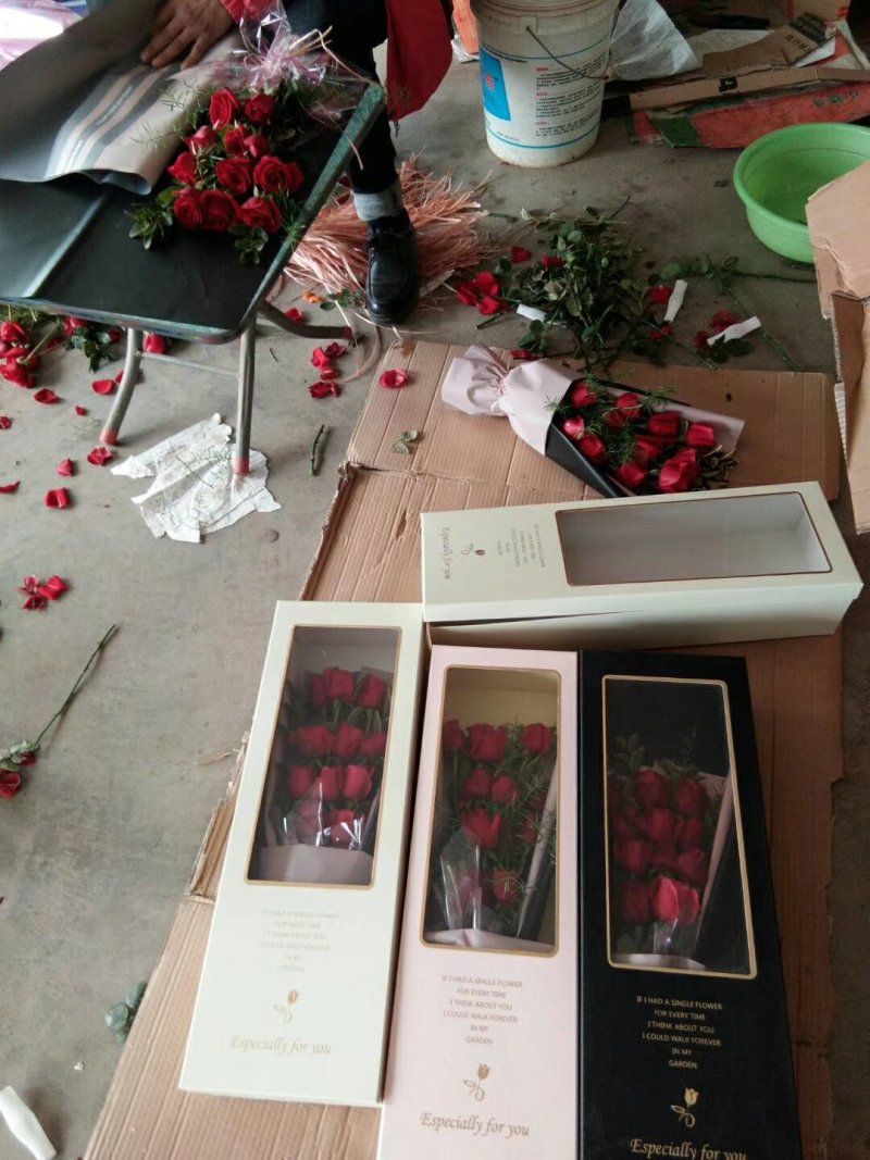 玫瑰鲜花精品礼品盒生日教师老婆毕业庆爱人朋友同学闺蜜祝福