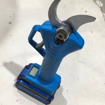 电动树枝剪，使用它提高工作效率赠送手动剪刀把