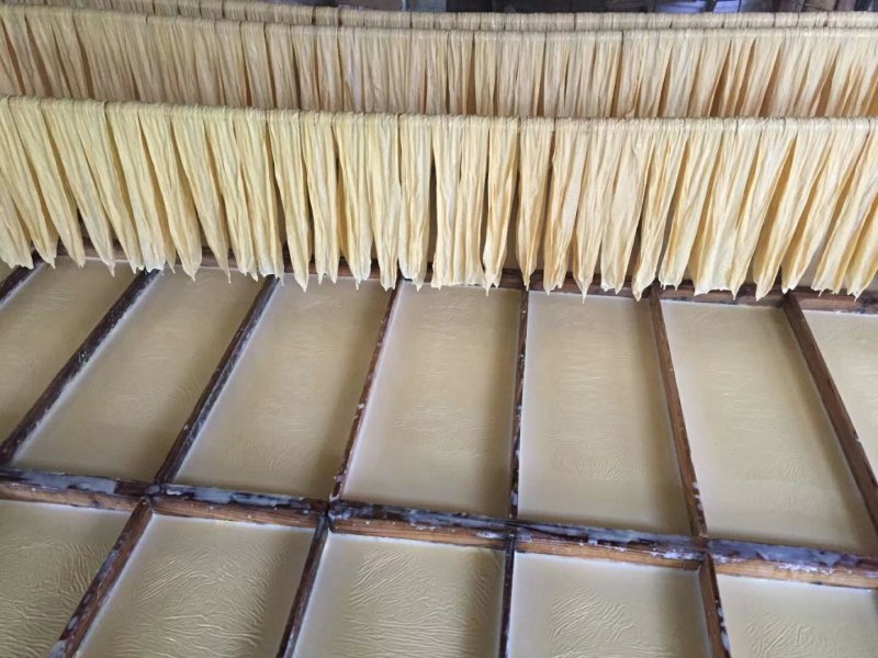 广东河源和平贝墩黄腐竹，纯手工黄圆竹豆腐皮大量批发零售