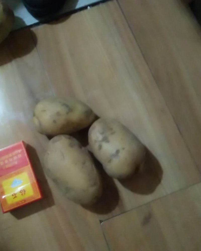 土豆有荷兰十五黄心806等等