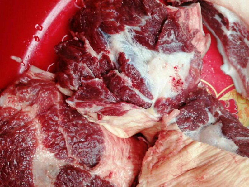 鲜马肉，保证纯干货，自己养殖场一手货源，让您买的放心，送