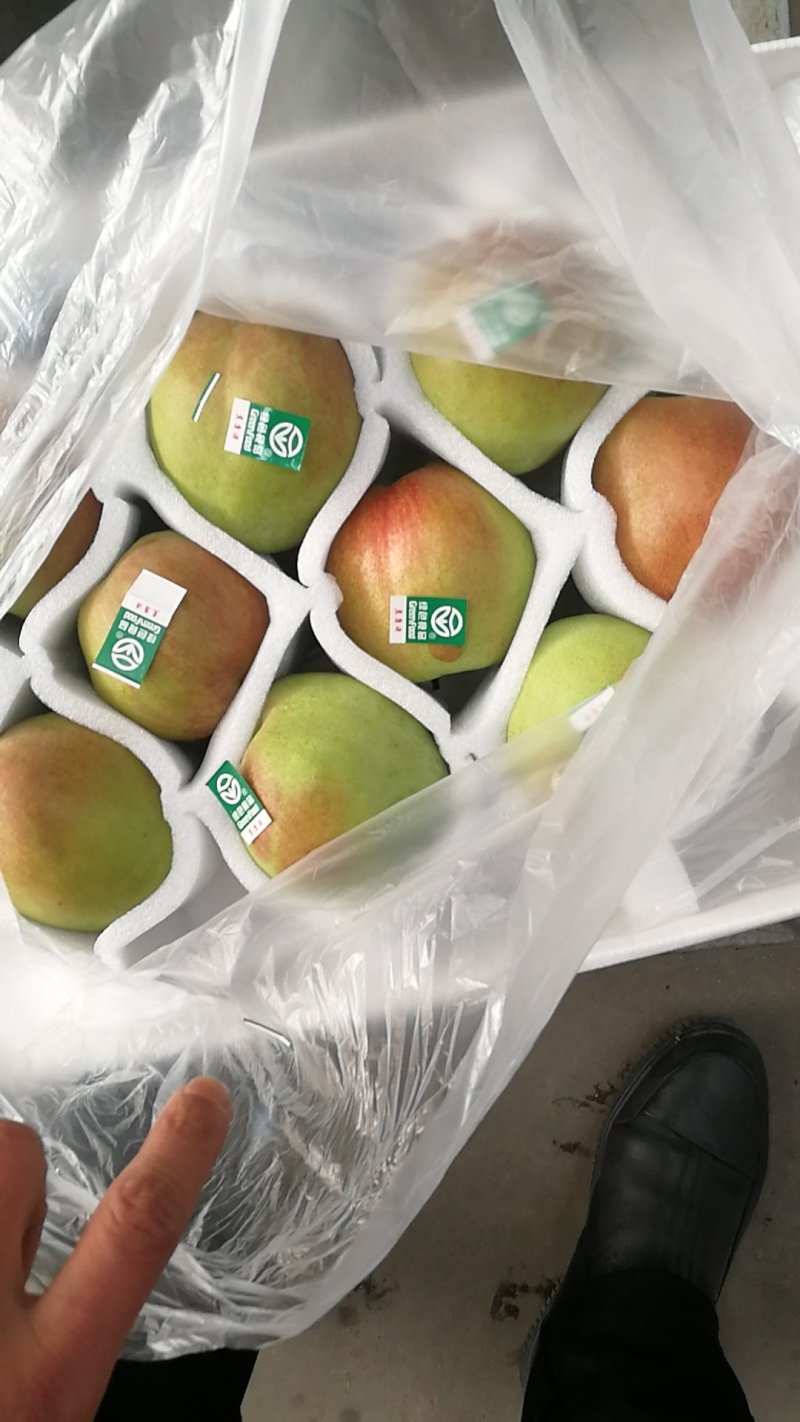 玉露香梨🍐口感脆甜可口汁多肉细嫩