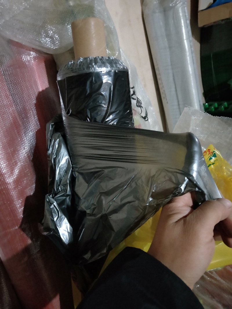 纯新进口原料黑地膜，银灰地膜，白地膜