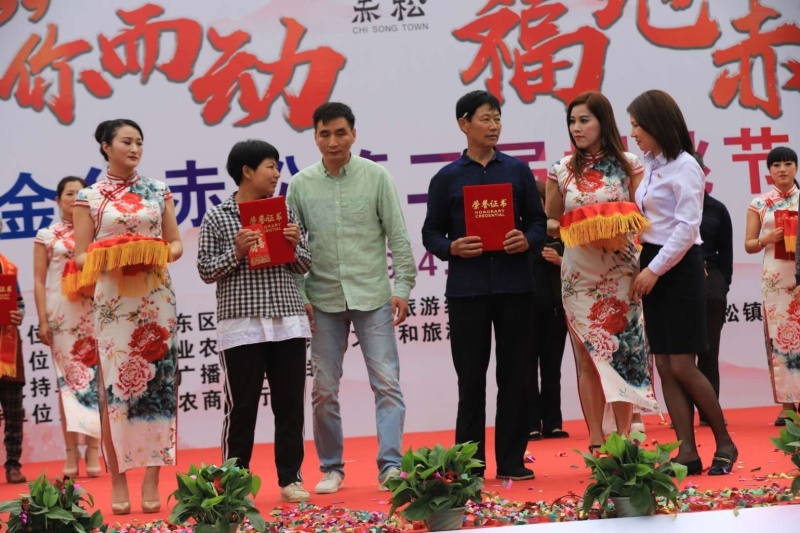 樱桃苗木、短柄樱桃苗、黑珍珠樱桃苗、红妃樱桃苗、各种规格发