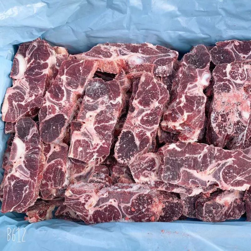 精品-牛脖骨，满肉牛脖骨，全国市场发货，可常年供应