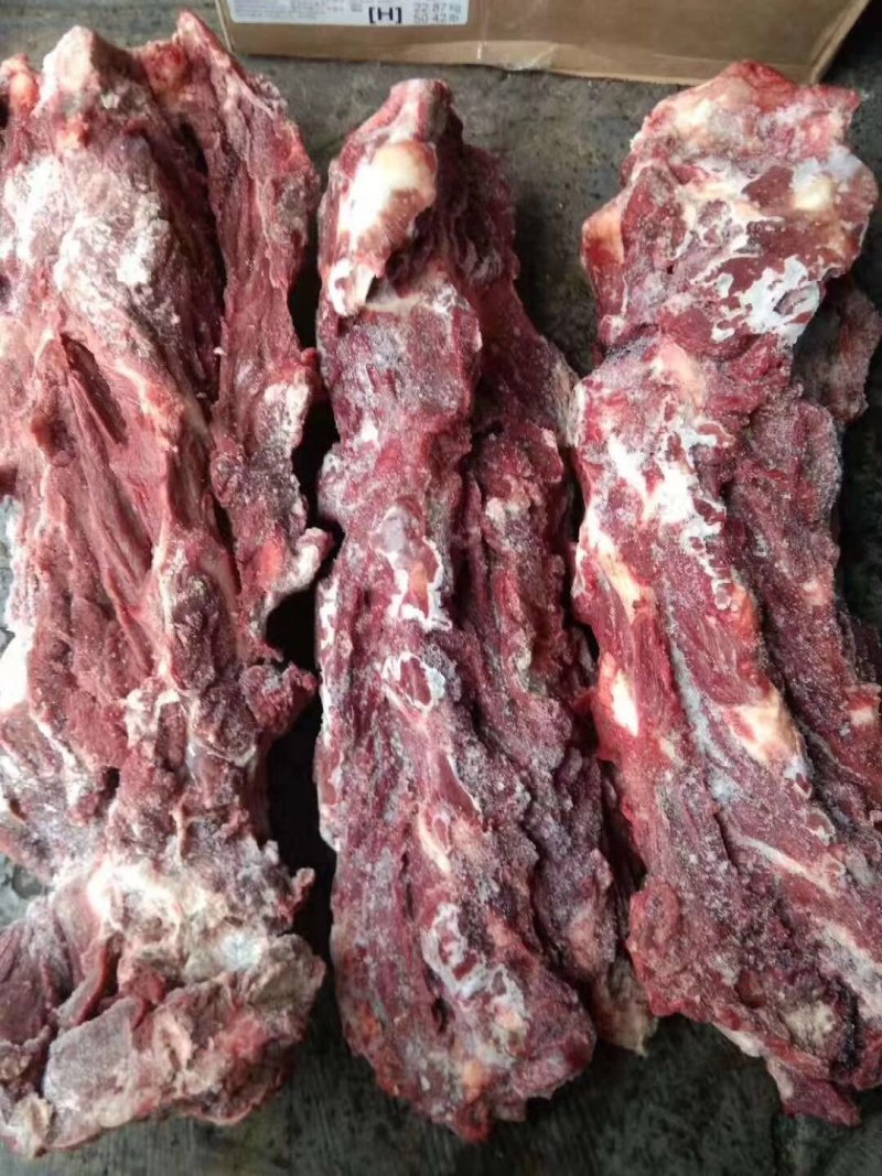 精品-牛脖骨，满肉牛脖骨，全国市场发货，可常年供应