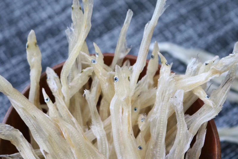 直销精选中大号银鱼干纯淡干新鲜味道浓肉质肥嫩紧实
