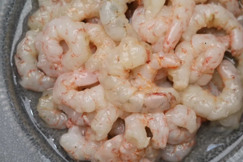 工厂直销新鲜冷冻樱花虾仁肉新鲜不泡水去壳去沙线肉质肥美