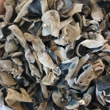 正宗东北黑木耳原货干度好，诚信经营！