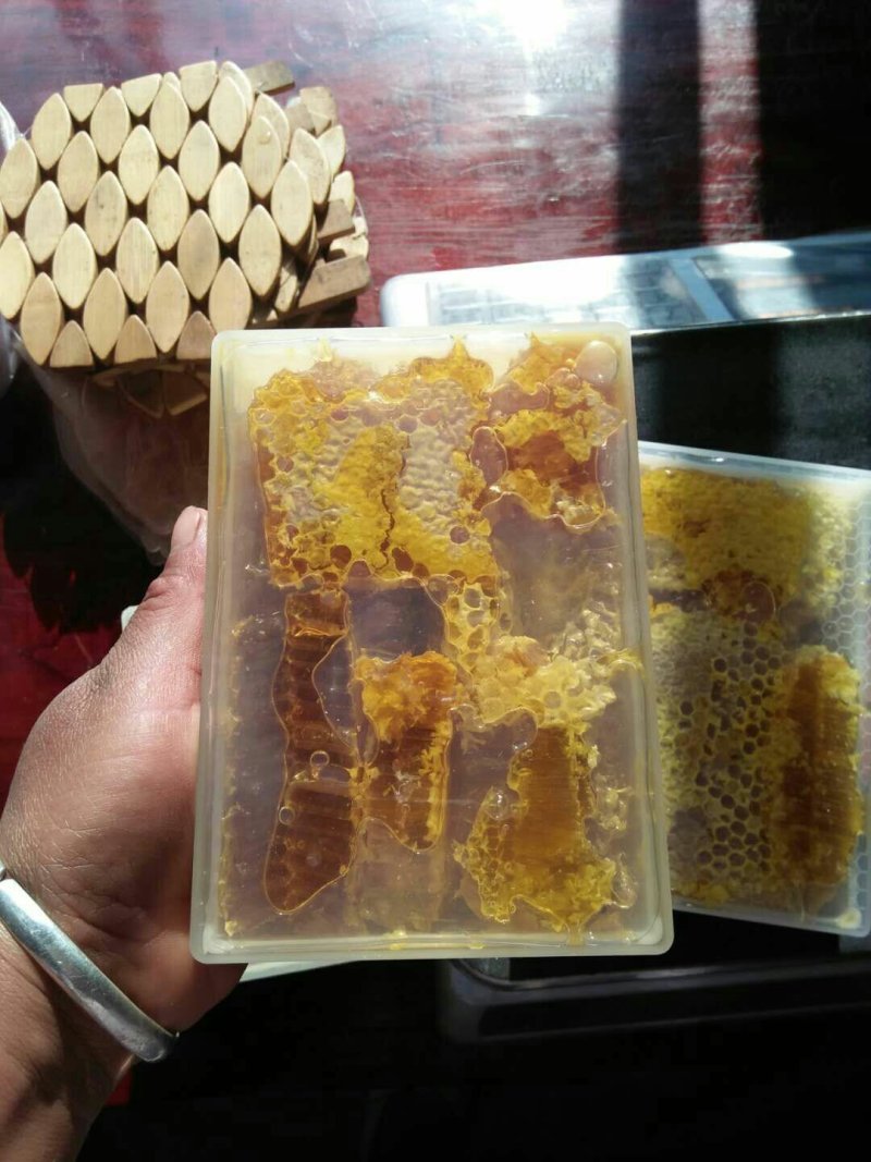 野生蜂蜜需要联系我哦