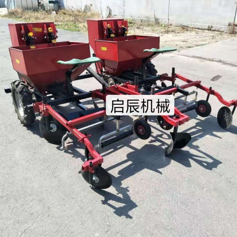 热销土豆播种机拖拉机悬挂土豆播种机多种型号