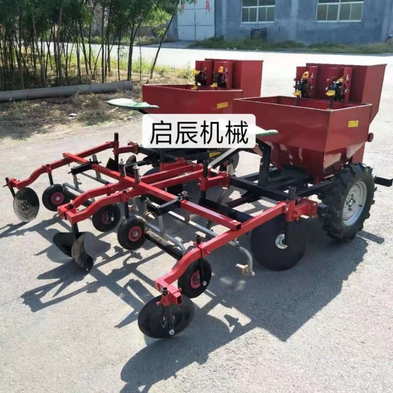 热销土豆播种机拖拉机悬挂土豆播种机多种型号