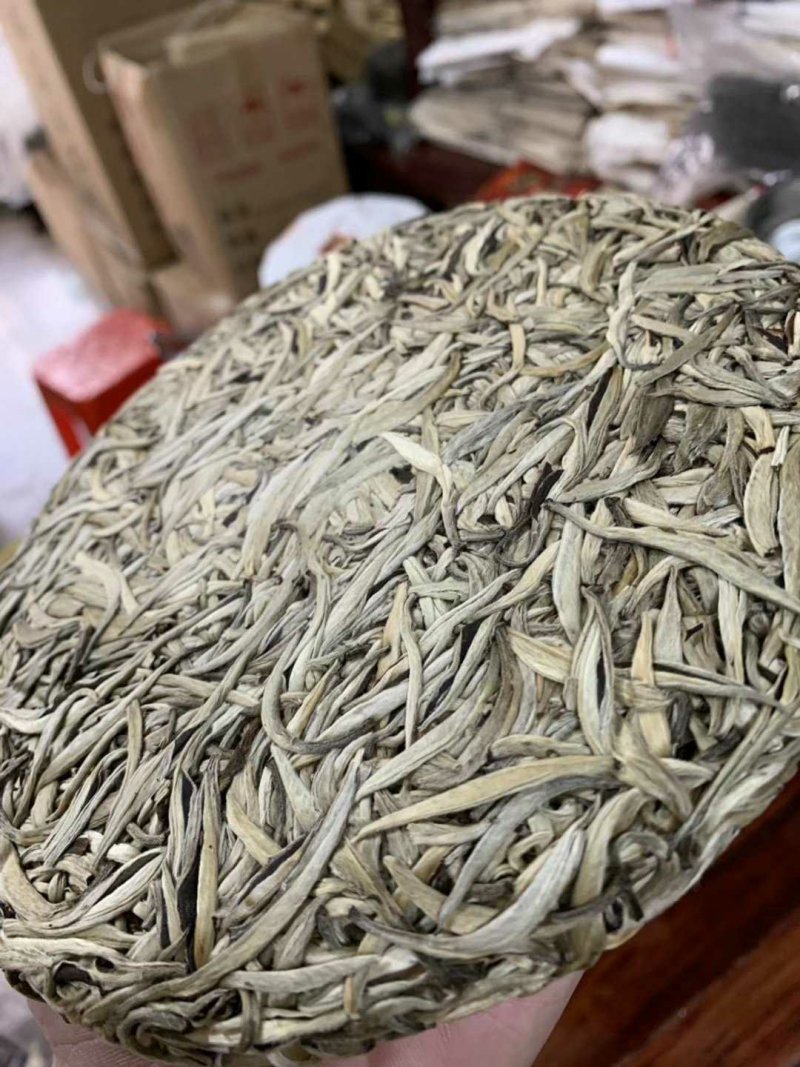 白豪银针月光白茶针饼