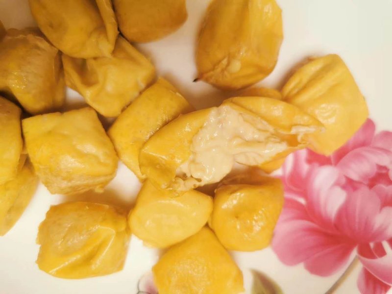 小爆浆，不一样的口味，欢迎各位购买品尝，量大从优小豆腐