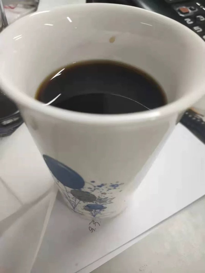 桦树茸俄罗斯稀有黑金结晶体桦树茸精品黑色油块状包邮