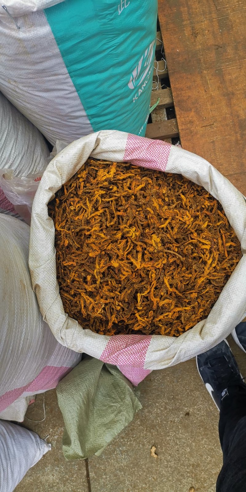 黄连鸡爪黄连实物拍摄批发各种中药材
