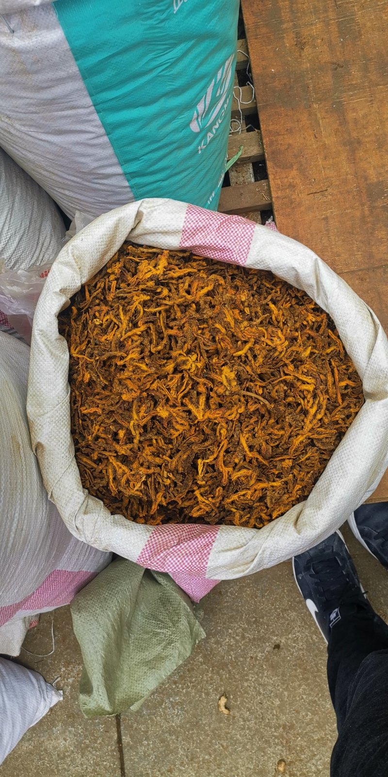 黄连鸡爪黄连实物拍摄批发各种中药材