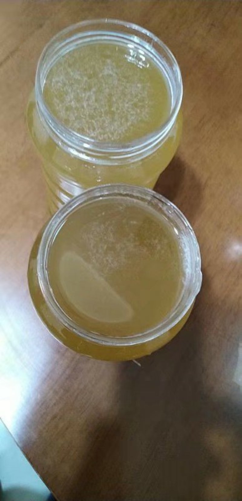 新鲜蜂蜜上架了，正宗的土蜂蜜，欢迎尝新！