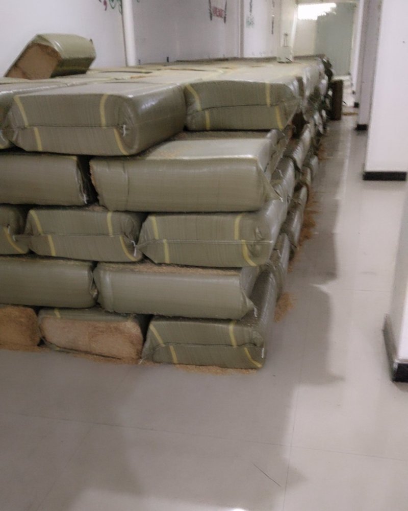压缩稻壳运费自理酿酒填充隔音燃烧养殖用新鲜稻壳厂家直销