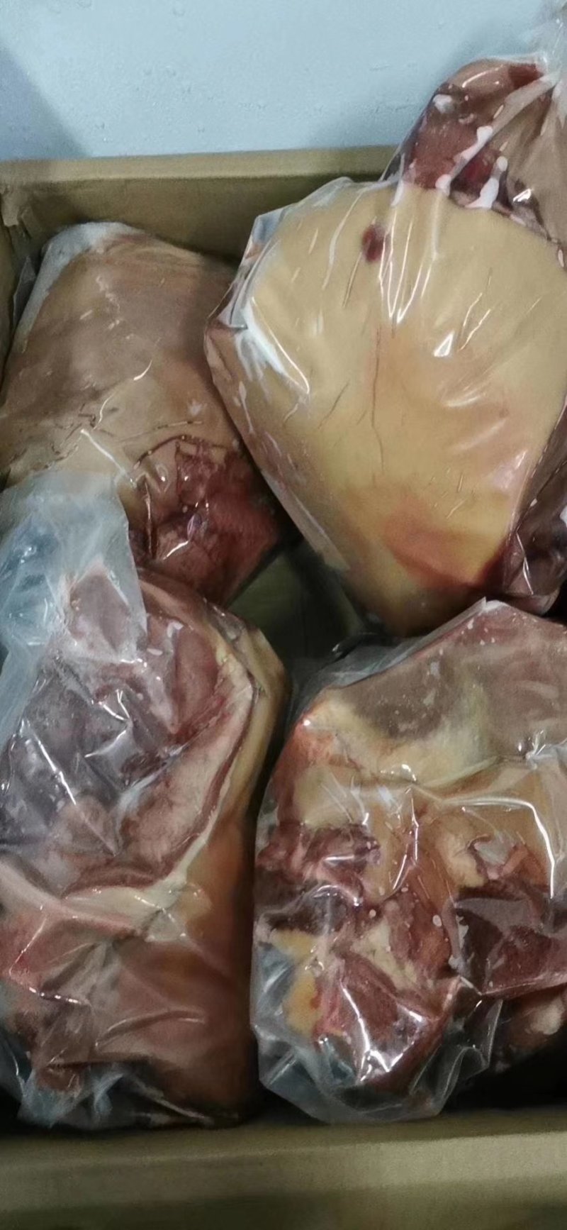 驴肉，国产，去骨，带皮，去皮都有，保证质量，各种手续齐全