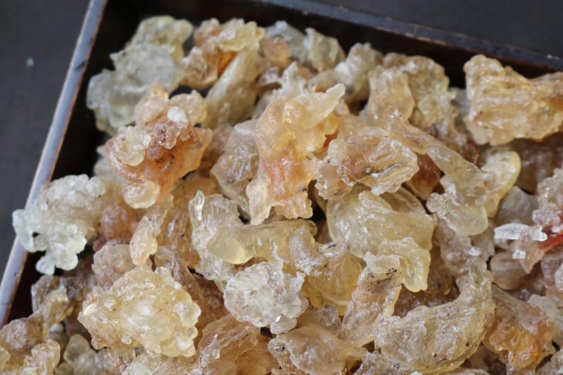缅甸精品拉丝雪燕泡发后颜色白净口感丝滑性价比非常高