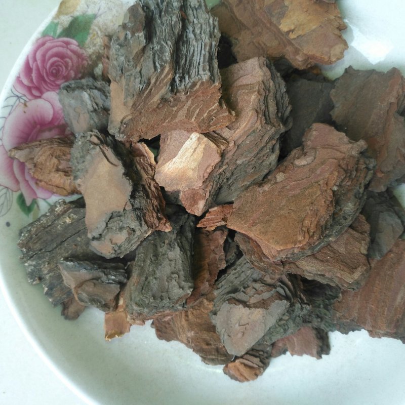 马尾松皮马尾松树皮松树皮带二层皮入药煮茶养花均可