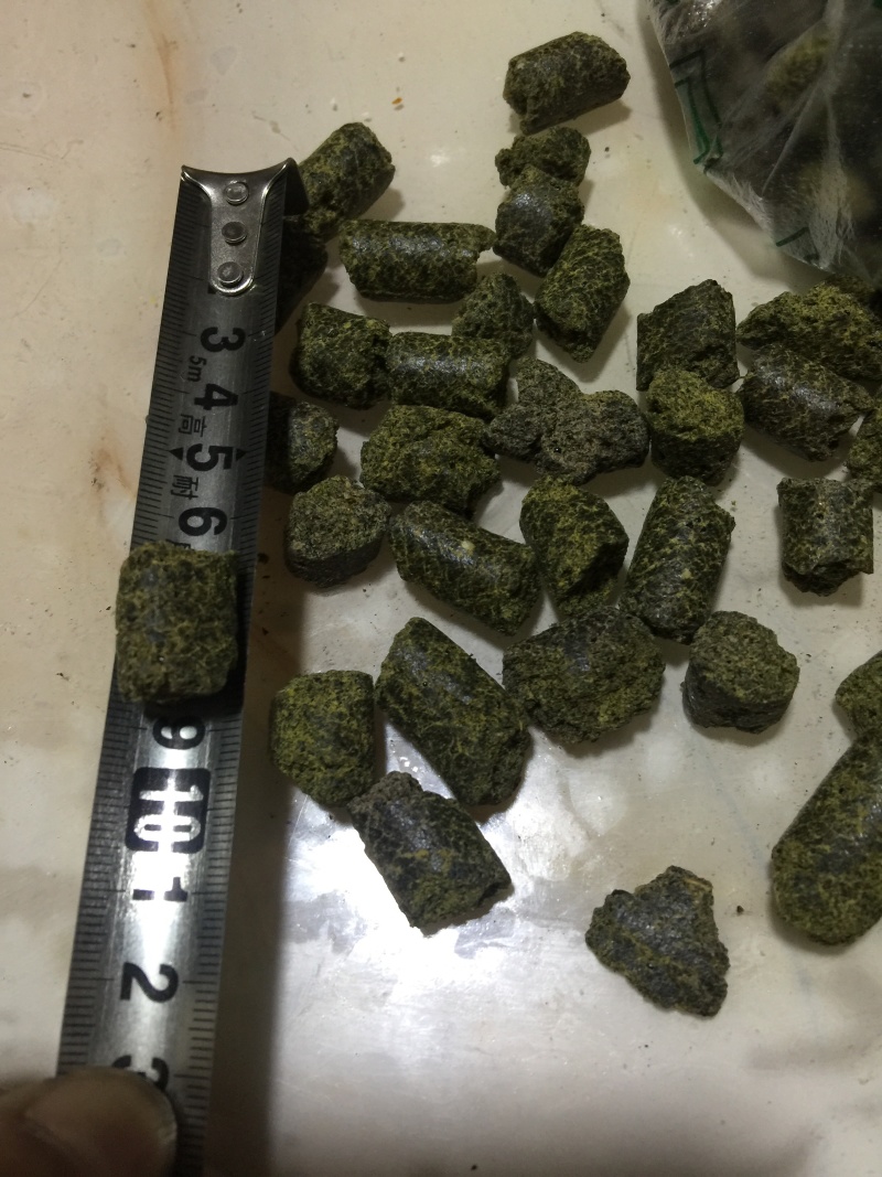 纯正菜籽饼看看颜色就知道有多好