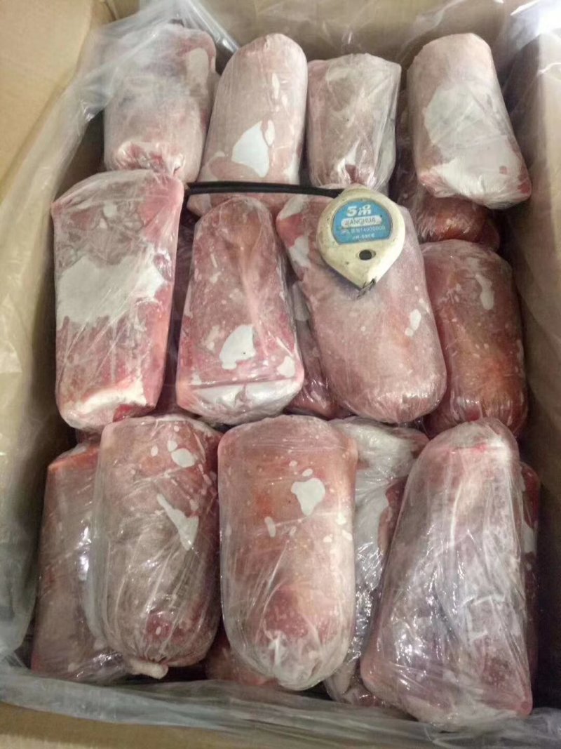 乳牛扇骨，牛扇骨，含肉多1.8/2.5斤左右一个