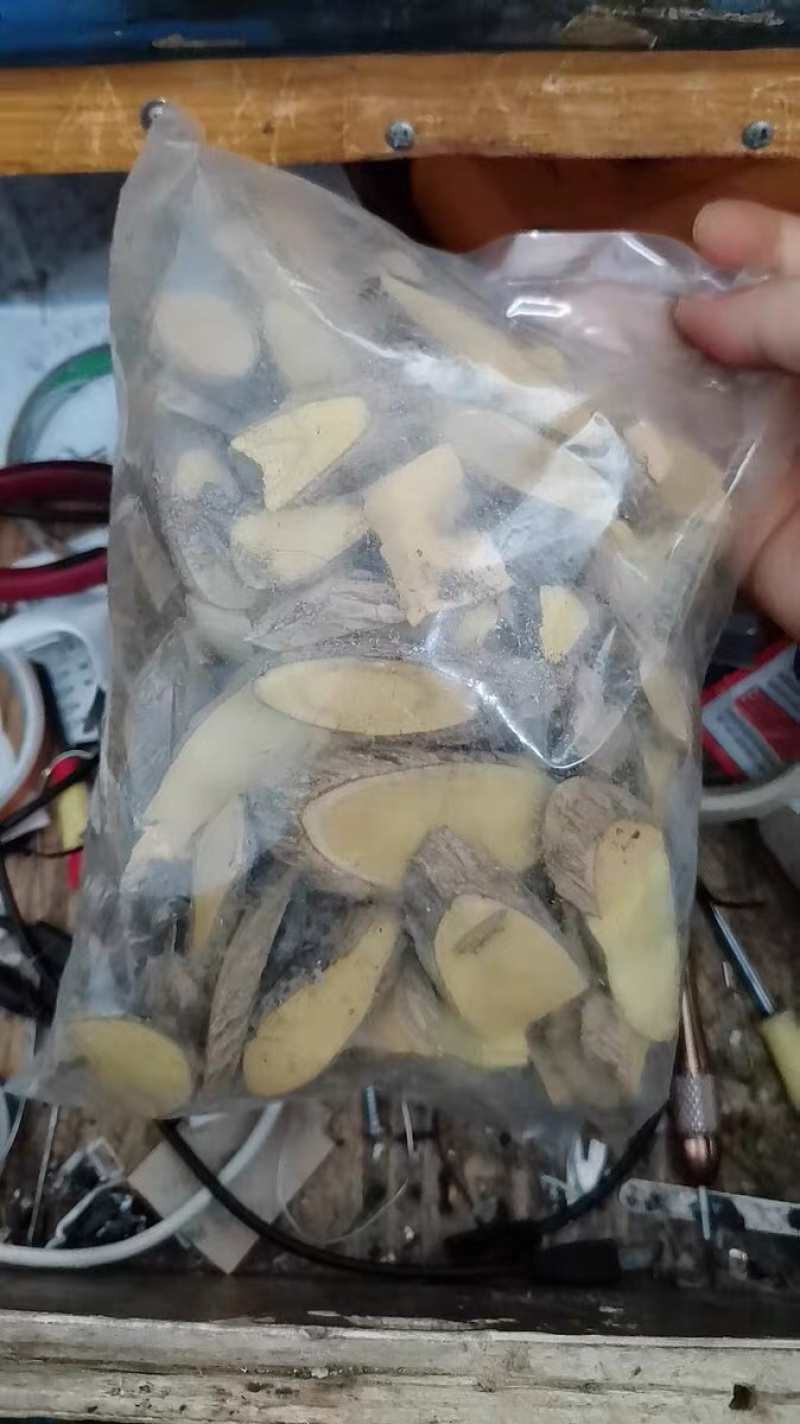 功劳木两斤包邮土黄柏黄天竹鼠不爬山黄柏十大功劳
