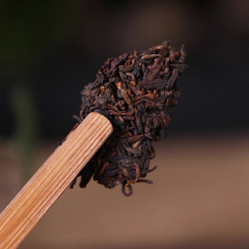 厂家直销，2018年布朗大树357g熟茶饼
