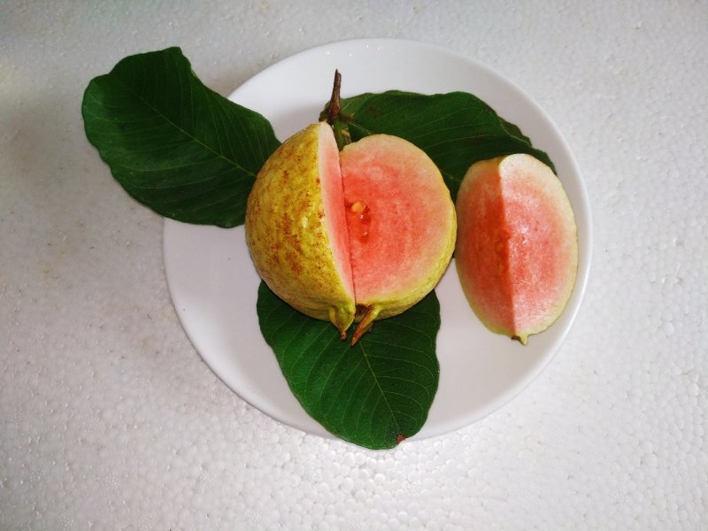 聚便宜试食商品无籽少核红宝石芭乐番石榴