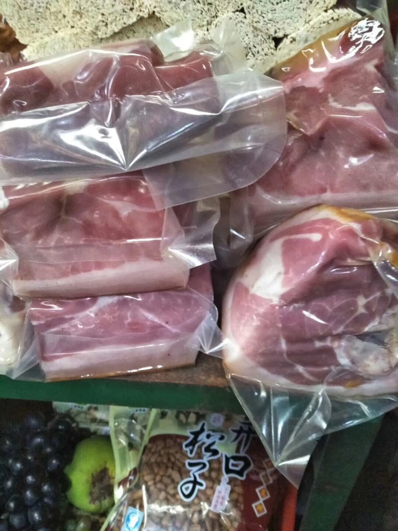横断山脉大山里的火腿珍品:维西有一腿