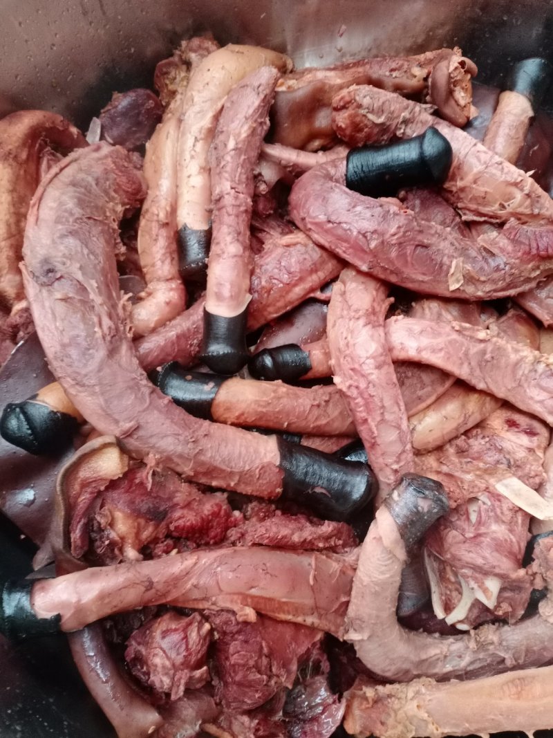驴鞭:熟驴鞭，鲜驴鞭（光杆，全套都有），冻鞭，干鞭