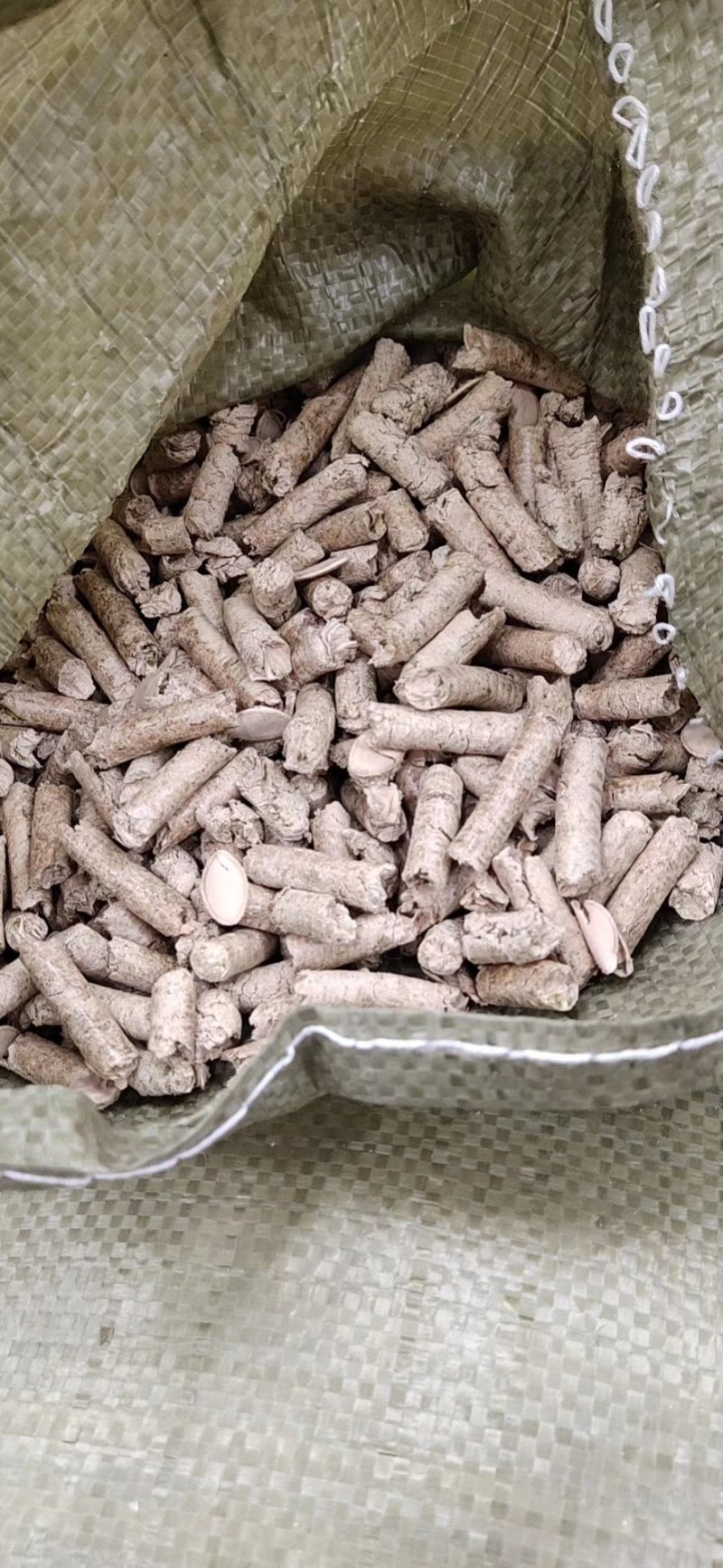 南瓜籽皮颗粒，牛羊料。纤维高