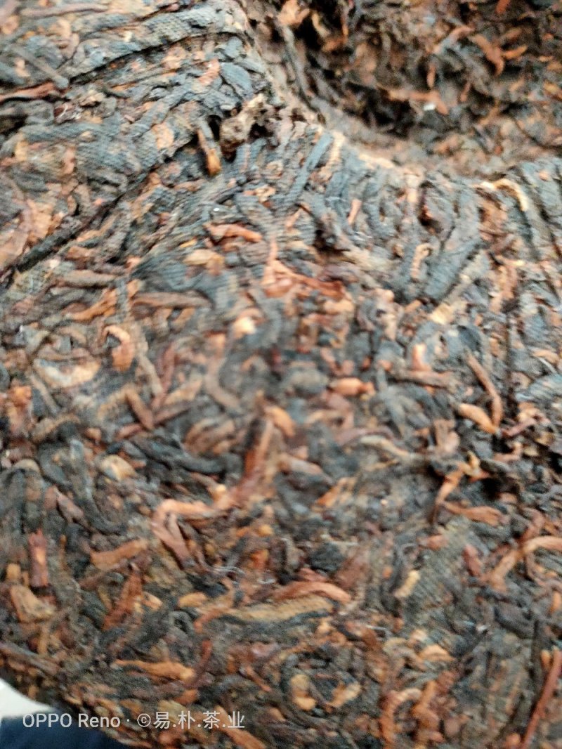宫廷贡饼普洱熟茶云南七子饼古法压制