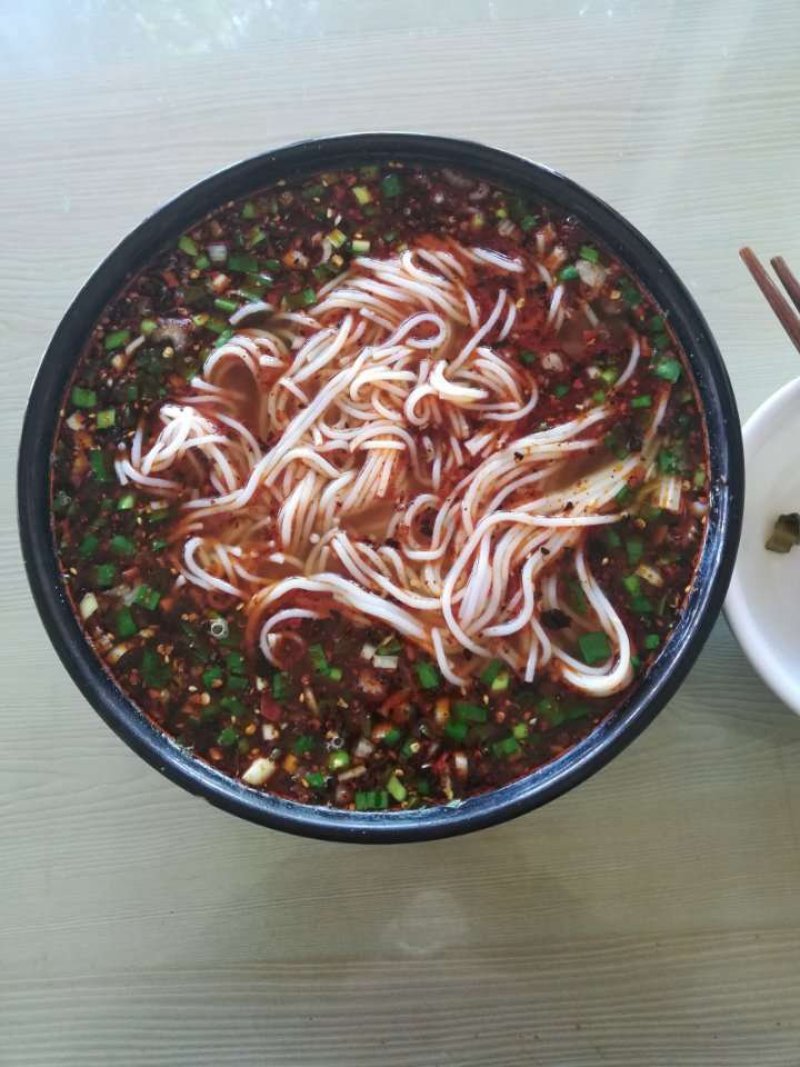建水干米线云南特产